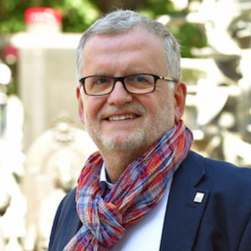  Peter Hrster