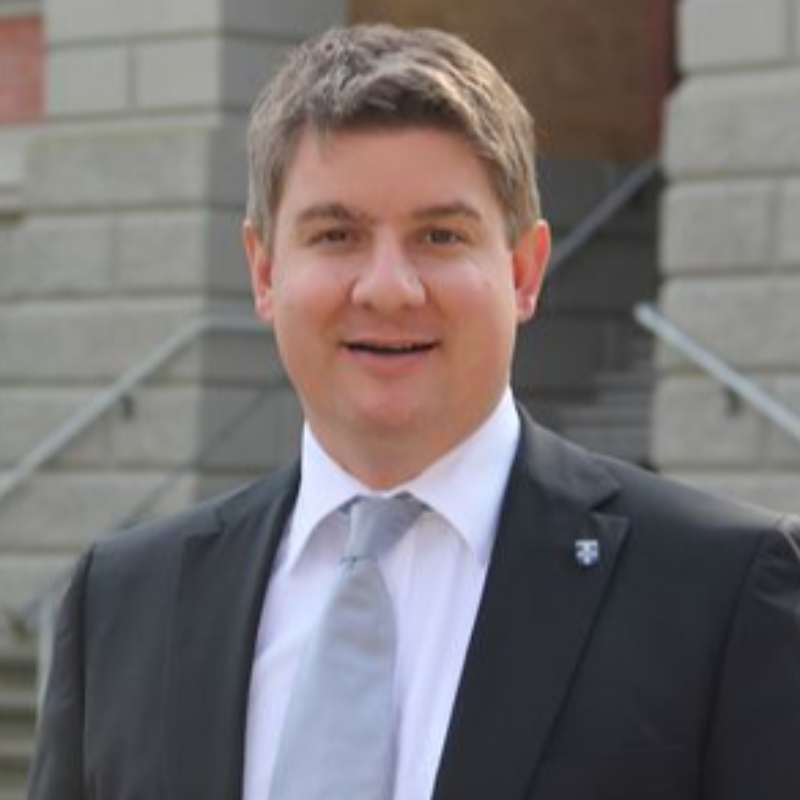 Dr. Remco van der Velden